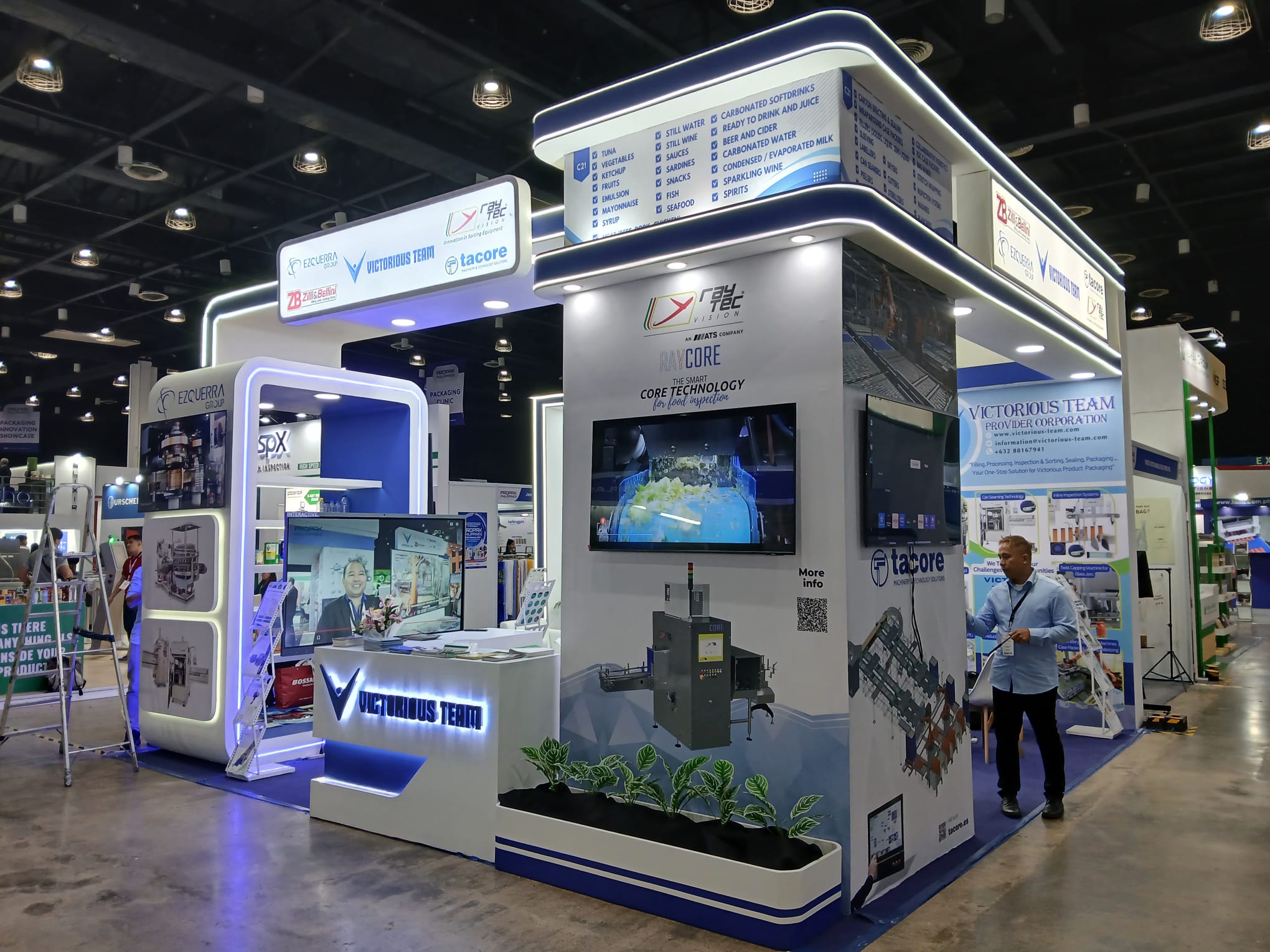 Equipo de Tacore y Citega en ProPak Philippines 2026 maquinaria industrial